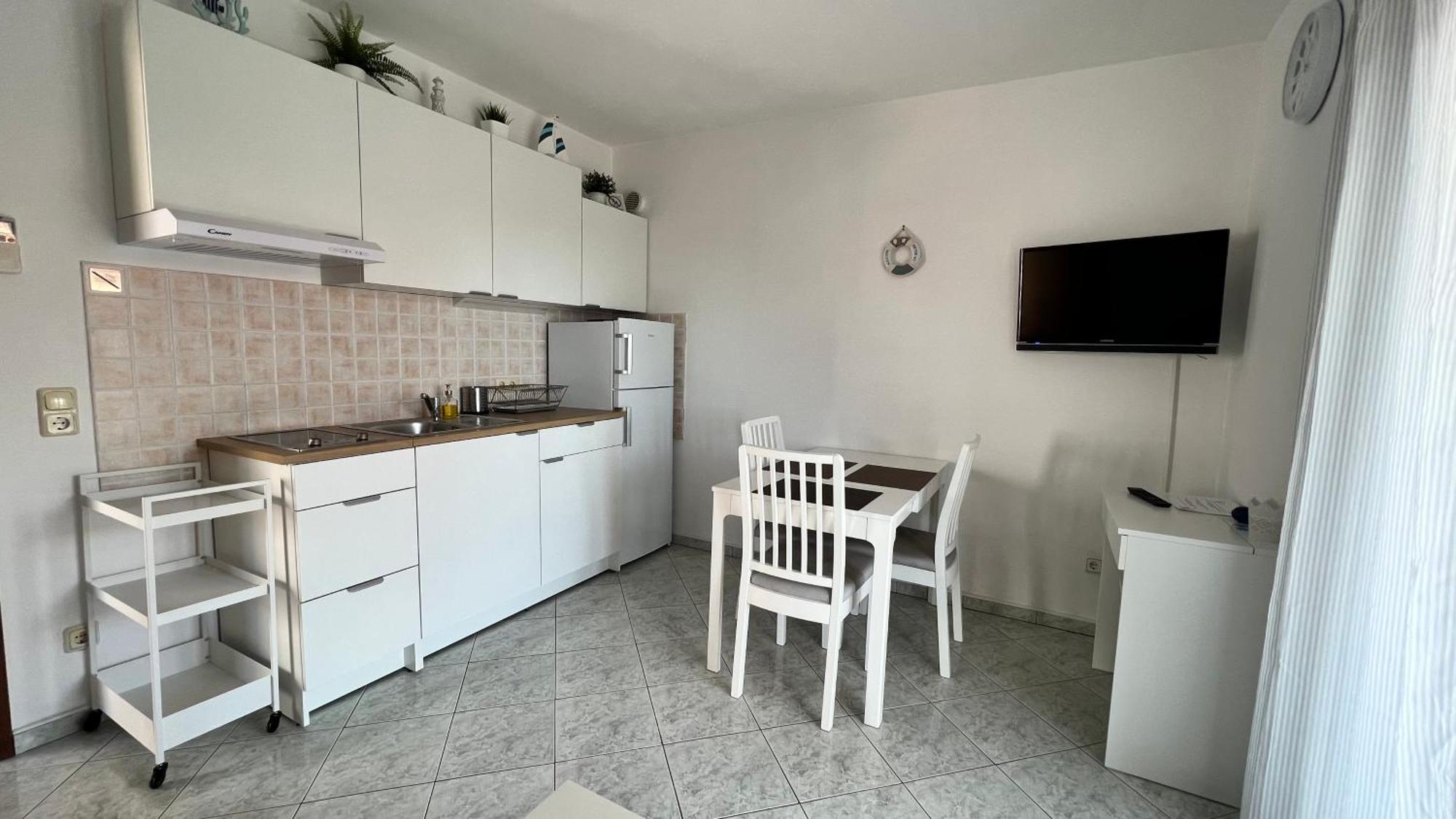 Nada And Family Apartment Rovinjsko Selo Exterior photo